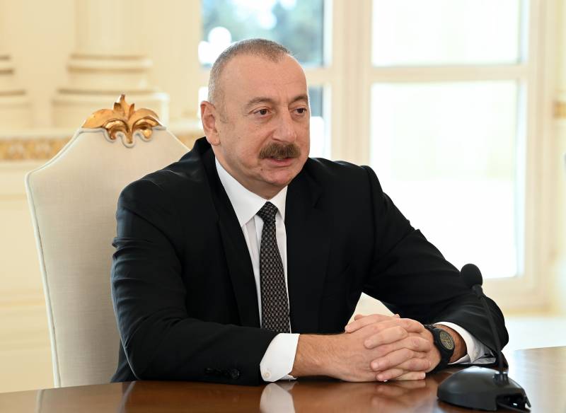 “40 milyon soydaşımızın əksəriyyəti ana dilində təhsil ala bilmir” - Prezident
