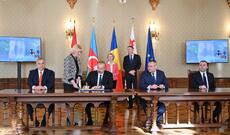 Buxarestdə Azərbaycan, Gürcüstan, Rumıniya və Macarıstan Hökumətləri arasında yaşıl enerji sahəsində strateji tərəfdaşlığa dair Saziş imzalanıb
