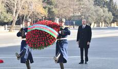 Prezident İlham Əliyev Xocalı soyqırımı abidəsini ziyarət edib