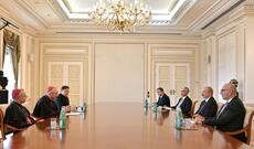 Prezident İlham Əliyev Müqəddəs Taxt-Tacın dövlət katibini qəbul edib