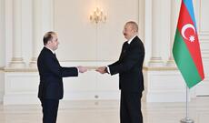 Prezident İlham Əliyev Tacikistanın Azərbaycanda yeni təyin olunmuş səfirinin etimadnaməsini qəbul edib