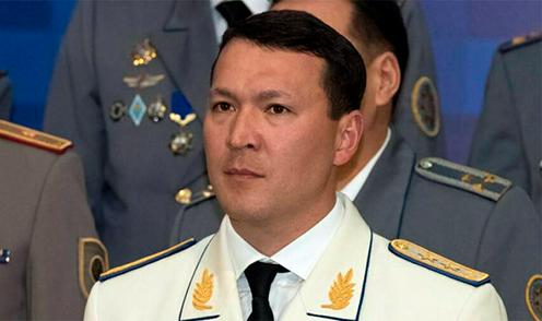 Qazaxıstanın Baş Prokurorluğu Nazarbayevin qohumu Samat Abişlə bağlı istintaqa başlayıb