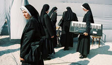 Şərhsiz