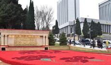 20 Yanvar faciəsindən 34 il ötür, xalq şəhidlərini anır -Video