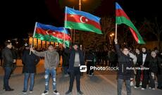 Paytaxt küçələrində Prezident İlham Əliyevin qələbəsi qeyd olunur-Video