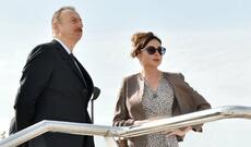 Prezident İlham Əliyev və birinci xanım Mehriban Əliyeva Bakıda “Crescent Bay” layihəsinin təqdimatı və “Crescent Mall” ticarət mərkəzinin açılışında iştirak ediblər