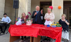 Akademik Yaqub Mahmudov uşaqlarla görüşüb