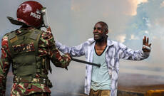 Vergi artımına qarşı etirazlar