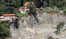 Güclü qasırğa Fransa, İsveçrə və İtaliyada həyatı iflic edib