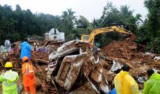 Hindistanda torpaq sürüşməsi nəticəsində ölənlərin sayı 143 nəfərə çatıb