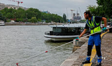 Triatlonçu Senada çimərkən özünü zibil kimi hiss etdiyini bildirir