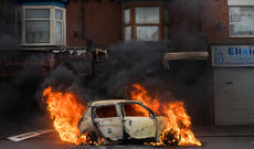 İngiltərə şəhərlərində iğtişaşlar davam edir