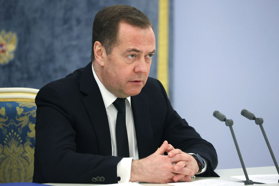 Medvedev: Kursk vilayətində baş verənlərdən ciddi dərs çıxarmaq lazımdır