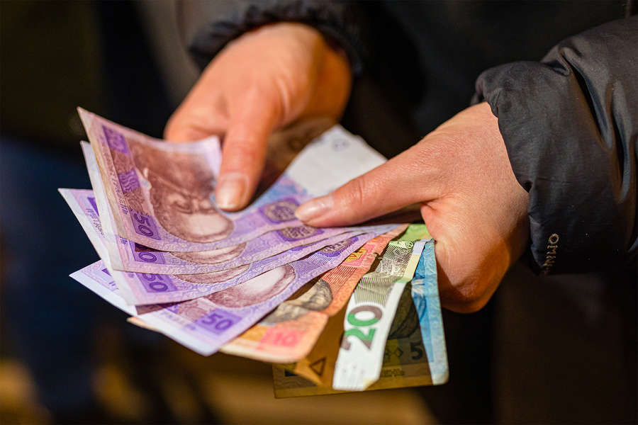 Rada Ukrayna ordusu üçün büdcə kəsiri elan edib