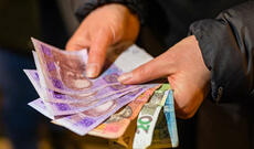 Rada Ukrayna ordusu üçün büdcə kəsiri elan edib