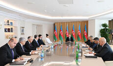 İqtisadi məsələlərə həsr olunmuş müşavirə keçirilib
Prezident İlham Əliyev müşavirədə çıxış edib