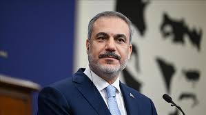 Türkiyənin xarici işlər naziri Ukraynada münaqişəyə son qoymaq şanslarının artdığını qeyd edib