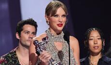 Teylor Svift “MTV EMA”-da üç dəfə ən yaxşı sənətçi seçildi