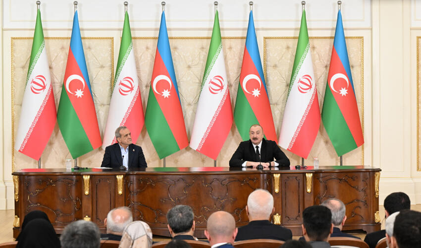 Azərbaycan və İran prezidentləri mətbuata bəyanatlarla çıxış ediblər