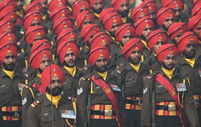 Hindistan Pakistan təyyarələri üçün səmanı bağlayır