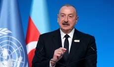 Azərbaycan prezidenti son anda Putinlə paradda iştirak etməkdən imtina edib