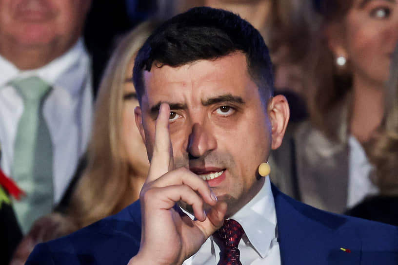 İfrat sağçı siyasətçi Simion Rumıniyada prezident seçkilərinin nəticələrini ləğv etməyə çağırır