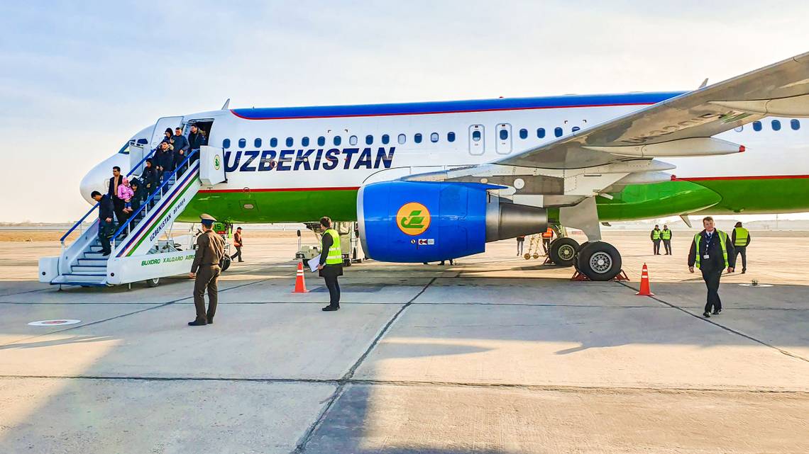 Azərbaycanlılar Özbəkistana xarici pasportsuz gedə biləcəklər