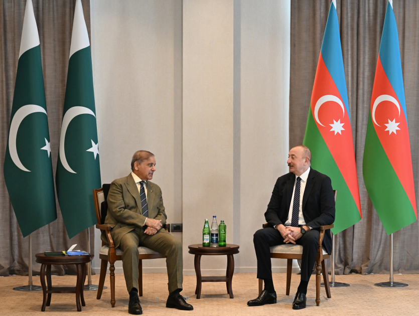 Azərbaycan Prezidenti İlham Əliyevin Pakistanın Baş naziri ilə Laçında məhdud tərkibdə görüşü keçirilib