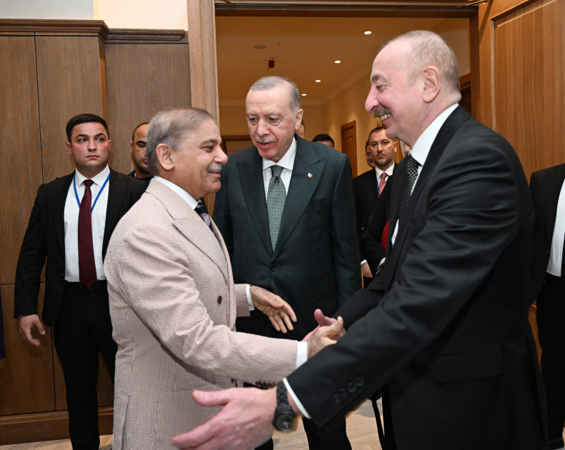 Laçında Azərbaycan Prezidentinin, Türkiyə Prezidentinin və Pakistanın Baş nazirinin Zirvə görüşü keçirilib