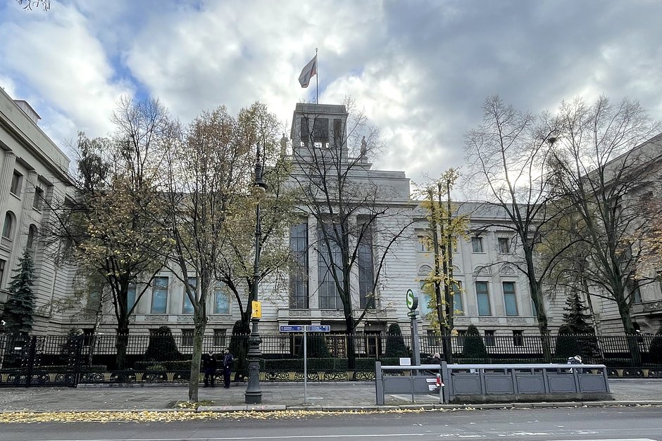 Almaniya Rusiya Evinin bağlanmasını və bütün rus diplomatlarının ölkədən çıxarılmasını təklif edib