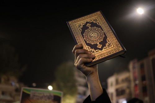 Fransada Quranı yandırmaqda şübhəli bilinən şəxs həbs edilib