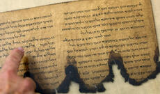 Süni İntellekt Qədim Bibliya əlyazmalarının sirrini açıb