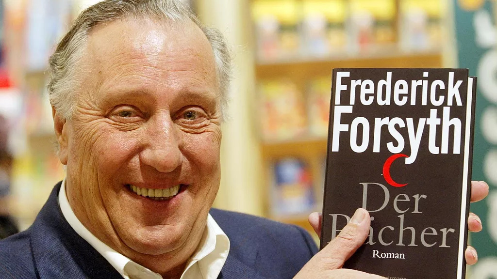 “Çaqqal Günü” kitabının müəllifi Frederik Forsit 86 yaşında vəfat edib