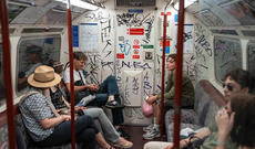 Metroda hər həftə 3000-dən çox qraffiti silinir
