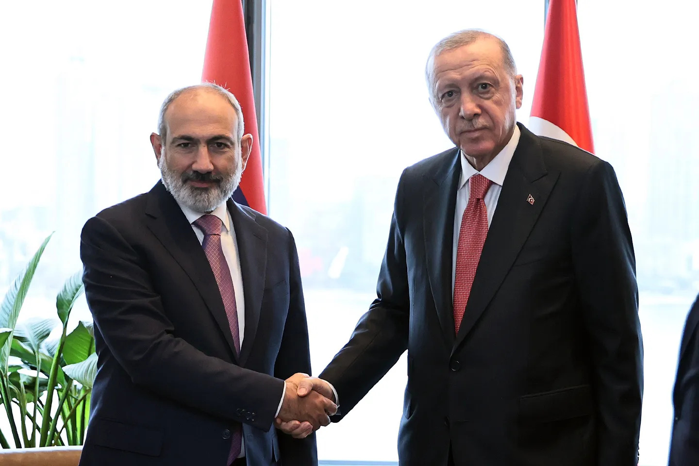 Ermənistanın baş naziri Paşinyan İstanbula tarixi səfər edəcək