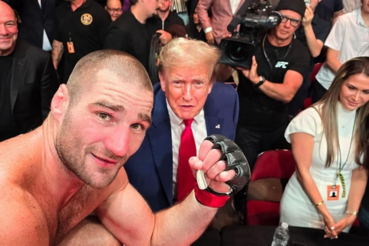 Tramp Ağ Evdə UFC döyüşünün keçiriləcəyini elan edib