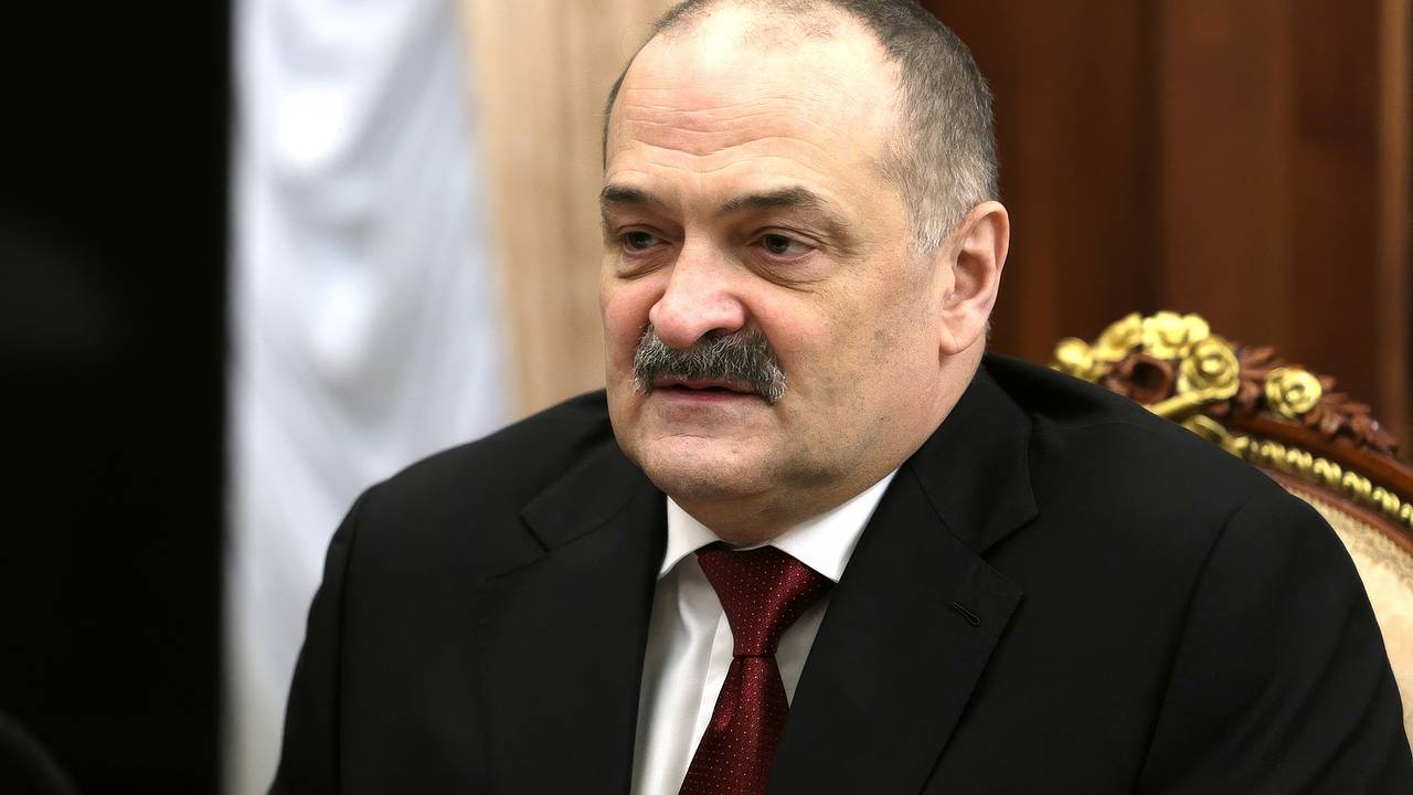 Dağıstanın rəhbəri Azərbaycanla münasibətlərə “paz vurmağa” imkan verməməyə çağırıb