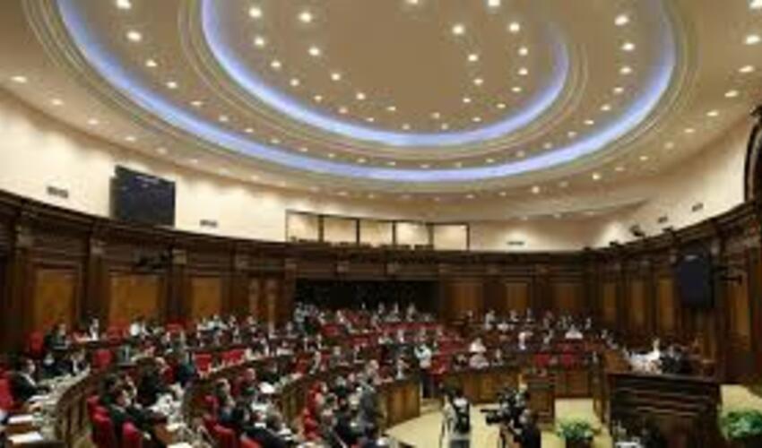 Ermənistan parlamenti deputata qarşı hakimiyyətin ələ keçirilməsinə hazırlıqla bağlı işin başlanmasına icazə verib
