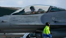 Çexiya 2026-cı ilin sonuna qədər səkkiz ukraynalı F-16 pilotunu hazırlayacaq