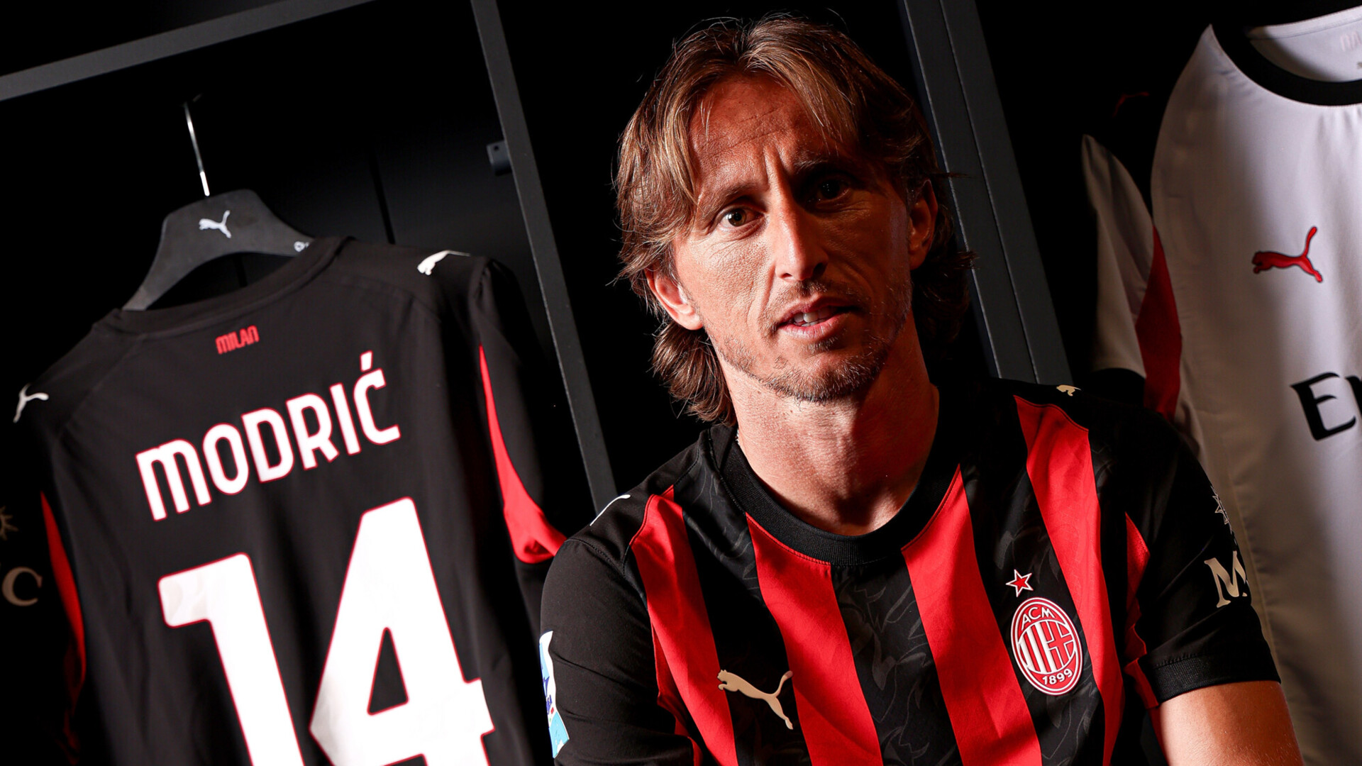 Modriç "Milan"la uzadılma ehtimalı ilə bir illik müqavilə imzalayıb