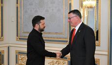 İsrailin xarici işlər naziri Zelenskini SEPAH-ı terrorçu kimi tanımağa çağırıb