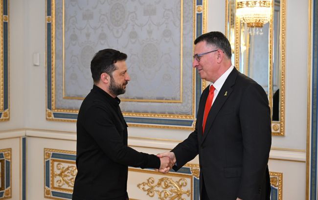 İsrailin xarici işlər naziri Zelenskini SEPAH-ı terrorçu kimi tanımağa çağırıb