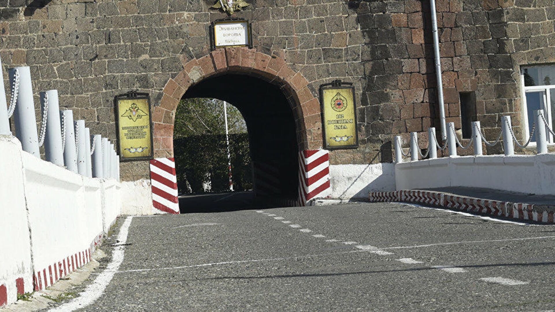 Ermənistanda rusiyalı hərbçinin meyiti tapılıb