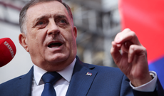 Serb Respublikasının prezidenti istefa verməkdən imtina edib