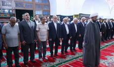 Məsud Pezeşkian İrəvandakı Göy məsciddə namaz qılıb