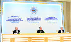 Azərbaycan, Türkmənistan və Özbəkistan liderlərinin iştirakı ilə Türkmənbaşı şəhərində sənədlərin imzalanması mərasimi olub