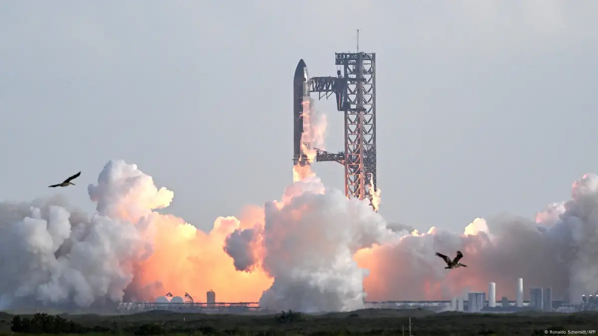 SpaceX Starship 10-cu sınaq uçuşunu uğurla başa vurdu
