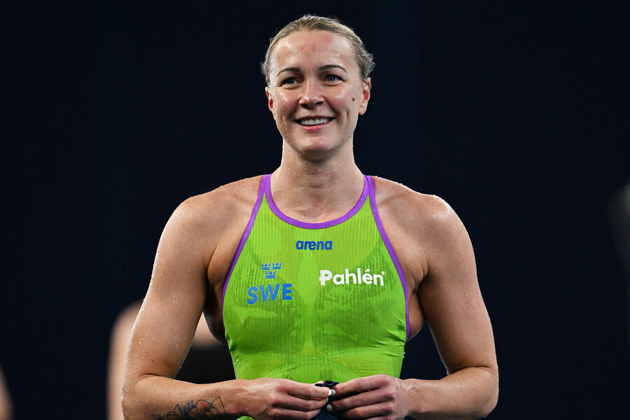 Üçqat Olimpiya çempionu maşında uşaq dünyaya gətirib