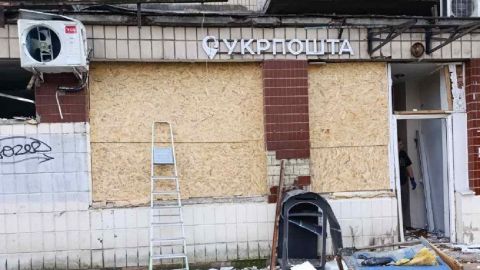 Rusiya r Kiyevdəki Ukrpoşta ofisini bomba zərbələri endirib