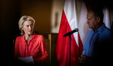 Tusk və von der Leyen  Belarusla sərhədə səfər ediblər